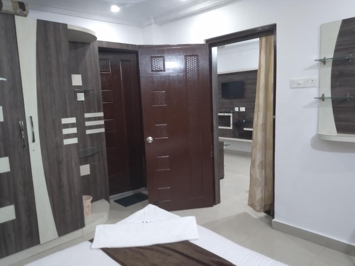 La Platina Premium Suites, Near Puri Sea Beach Extérieur photo